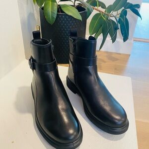 NWOB ECCO Metropole Amsterdam 38 Sz 7-7.5 Black Leather Waterproof Bootie